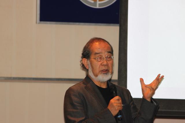 鎌田氏